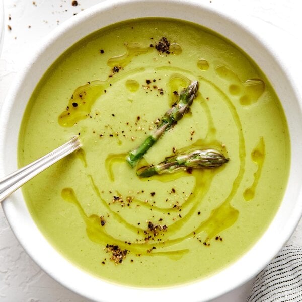 A bowl of asparagus soup.
