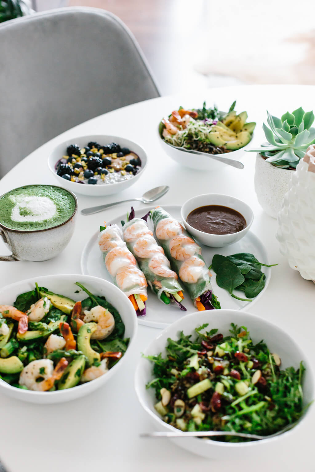 Take advantage of fresh, seasonal produce in this healthy meal prep for spring guide. With 11 ingredients meal prepped you can make a variety of healthy recipes.