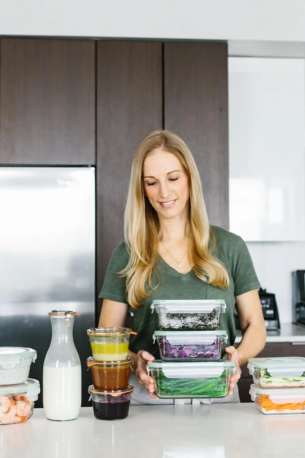 Take advantage of fresh, seasonal produce in this healthy meal prep for spring guide. With 11 ingredients meal prepped you can make a variety of healthy recipes.